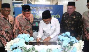 Telah dilakukannya peresmian Kantor Kelompok Bimbingan Ibadah Haji dan Umroh (KBIHU) Nurindayu Kota Sekayu.