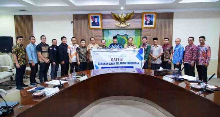 Bupati Musi Banyuasin (Muba) H M Toha Tohet SH menerima audiensi jajaran Kepala Perwakilan Badan Kependudukan dan Keluarga Berencana Nasional (BKKBN) Provinsi Sumatera Selatan
