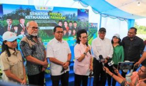 Wakil Ketua DPD RI, Gusti Kanjeng Ratu (GKR) Hemas, menghadiri peluncuran Program Senator Peduli Ketahanan Pangan dalam rangka mendukung Ketahanan Pangan Nasional, di Kupang, pada hari Sabtu, tanggal 27 September 2025. (foto : Newsroom DPD RI)