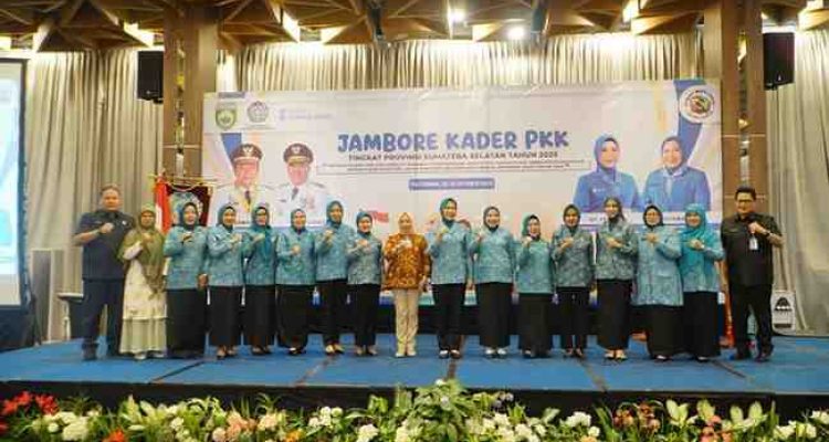Feby Deru, secara resmi membuka Jambore Kader PKK Tingkat Provinsi Sumatera Selatan Tahun 2025 yang berlangsung di Hotel Aston Palembang, Kamis (23/10).