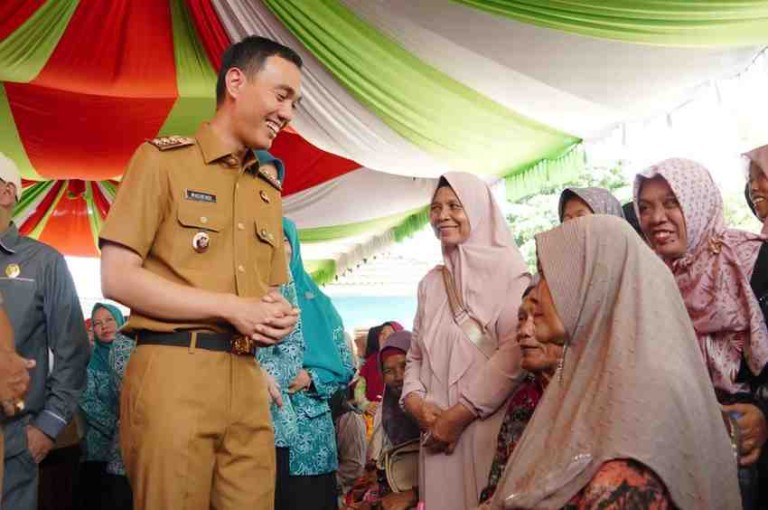 Pemerintah Kabupaten Ogan Komering Ilir (OKI) terus berinovasi menghadirkan pelayanan publik yang mudah dijangkau dan dirasakan langsung manfaatnya oleh masyarakat. Pemerintah Kabupaten Ogan Komering Ilir (OKI) terus berinovasi menghadirkan pelayanan publik yang mudah dijangkau dan dirasakan langsung manfaatnya oleh masyarakat.
