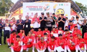 Laga final cabang olahraga (cabor) sepak bola di ajang PORPROV XV Sumsel, Kamis (30/10/2025) petang di Stadion Serasan Sekate Sekayu berlangsung seru. Laga final cabang olahraga (cabor) sepak bola di ajang PORPROV XV Sumsel, Kamis (30/10/2025) petang di Stadion Serasan Sekate Sekayu berlangsung seru.