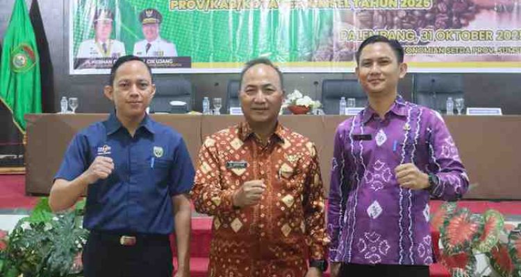 Dr Apriyadi MSi, Jumat (31/10/2025) mengikuti Rapat Koordinasi dan Evaluasi Pelaksanaan Penyaluran Kredit Program (KUR) Tahun 2025