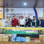 H. Herman Deru menghadiri Press Conference sekaligus kegiatan Pemusnahan Barang yang Menjadi Milik Negara (BMMN) di bidang Kepabeanan dan Cukai Tahun Anggaran 2025 yang diselenggarakan oleh Kantor Wilayah Direktorat Jenderal Bea dan Cukai (DJBC) Sumatera Bagian Timur, Rabu (29/10/2025).