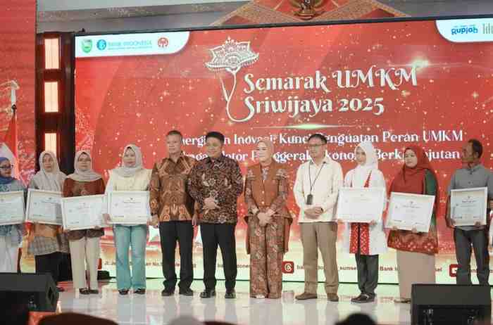 H. Herman Deru menegaskan bahwa pertumbuhan ekonomi Sumsel sebesar 5,42 persen merupakan capaian yang nyata, berkualitas, dan dirasakan langsung oleh masyarakat. H. Herman Deru menegaskan bahwa pertumbuhan ekonomi Sumsel sebesar 5,42 persen merupakan capaian yang nyata, berkualitas, dan dirasakan langsung oleh masyarakat.