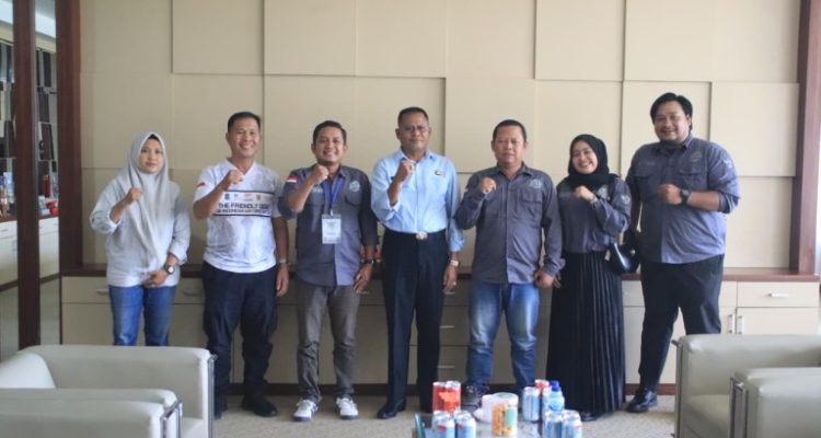 Pengurus Dewan Pimpinan Daerah (DPD) Pro Jurnalismedia Siber (PJS) Provinsi Sumatera Selatan (Sumsel) terus bergerak melakukan sinergi dengan berbagai stakeholder, dalam rangka menciptakan ekosistem jurnalis yang berkompeten dan juga profesional.
