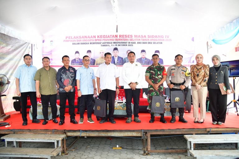 Tujuh anggota DPRD Sumsel dari Dapil V hadir dalam kegiatan ini, yakni Andie Dinialdie (Ketua DPRD Provinsi Sumsel dari Partai Golkar), Sri Mulyadi (Koordinator Reses dari Partai Gerindra), Isyana Lonitasari (dari Partai Demokrat), At Thahirah Putri Lestari (dari PPP), Fathan Qoribi (dari PKB), Andri Fitriansyah (dari Partai NasDem), dan Mirza Gumay (dari PAN).
