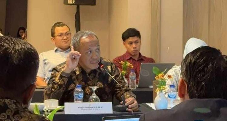 Anggota Komisi XI DPR RI dari Daerah Pemilihan (Dapil) Sumatera Selatan II, H. Wahyu Sanjaya, SE, MBA, menegaskan pentingnya penguatan perlindungan konsumen di sektor jasa keuangan, terutama dari ancaman penipuan digital atau scamming yang marak belakangan ini.