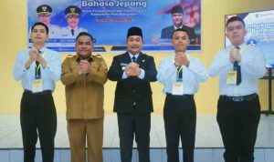 Pemerintah Kabupaten Musi Banyuasin (Pemkab Muba) melalui Dinas Tenaga Kerja dan Transmigrasi (Disnakertrans Muba) menggelar Pembukaan Pelatihan Bahasa Jepang, di Aula UPT Balai Latihan Kerja (BLK) Sekayu pada Selasa (28/10/2025). Pemerintah Kabupaten Musi Banyuasin (Pemkab Muba) melalui Dinas Tenaga Kerja dan Transmigrasi (Disnakertrans Muba) menggelar Pembukaan Pelatihan Bahasa Jepang, di Aula UPT Balai Latihan Kerja (BLK) Sekayu pada Selasa (28/10/2025).