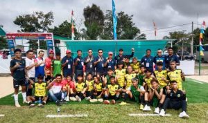 Tim sepak bola Kabupaten Musi Banyuasin (Muba) tampil gemilang dalam pertandingan sepak bola melawan Empat Lawang di Lapangan Hindoli, Sungai Lilin, pada hari Senin, tanggal 20 Oktober 2025. (MUSINEWS.ID/TRI)