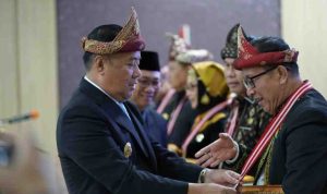 H. Cik Ujang menegaskan pentingnya menciptakan aparatur sipil negara (ASN) yang unggul, profesional, dan adaptif terhadap perubahan zaman. H. Cik Ujang menegaskan pentingnya menciptakan aparatur sipil negara (ASN) yang unggul, profesional, dan adaptif terhadap perubahan zaman.