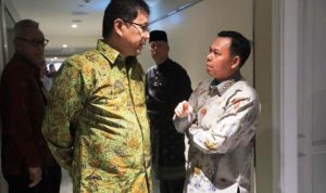 Ketua Dewan Perwakilan Daerah Republik Indonesia, Sultan Baktiar Najamudin, berdialog dengan Menteri Keuangan Republik Indonesia, Purbaya Yudhi Sadewa. (foto : dokumentasi Sultan Baktiar Najamudin)