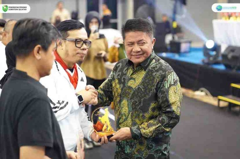 H. Herman Deru, secara resmi membuka Sriwijaya International Taekwondo Championship 2025 yang berlangsung di GOR Ranau, Jakabaring Sport City Palembang (Sabtu, 22 November 2025).