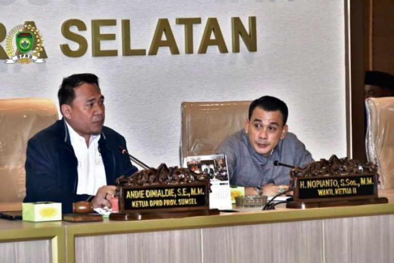 Ketua dan Anggota DPRD Sumsel menerima audiensi Aliansi Cipayung Plus Sumsel di Gedung DPRD Sumsel, Palembang, pada hari Senin, tanggal 8 September 2025. 