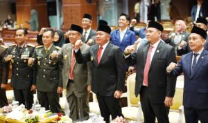 Gubernur Sumatera Selatan (Sumsel), Herman Deru, dan Wakil Gubernur (Wagub) Sumsel, Cik Ujang, menghadiri Pidato Kenegaraan Presiden Republik Indonesia, Prabowo Subianto, di DPRD Sumsel, Jum'at, 15 Agustus 2025.