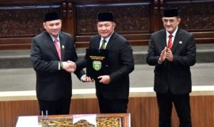 Dewan Perwakilan Rakyat Daerah (DPRD) Provinsi Sumatera Selatan (Sumsel) menyetujui tiga Rancangan Peraturan Daerah (Raperda) untuk dijadikan peraturan daerah.