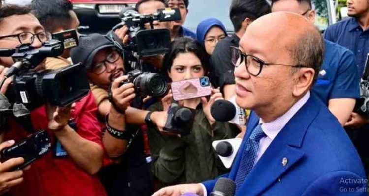 Menteri Investasi dan Hilirisasi/Kepala BKPM yang juga Kepala BPI Danatara, Rosan Roeslani memberikan keterangannya kepada awak media di Istana Kepresidenan, Jakarta, pada Kamis, 20 November 2025. Foto: BPMI Setpres/Rusman