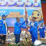 H. Cik Ujang secara resmi menutup Pekan Olahraga Provinsi (Porprov) XV Sumatera Selatan 2025 sekaligus membuka Pekan Paralimpik Provinsi (Peparprov) V Sumatera Selatan di Stadion Serasan Sekate (Minggu, 1/10/2025).