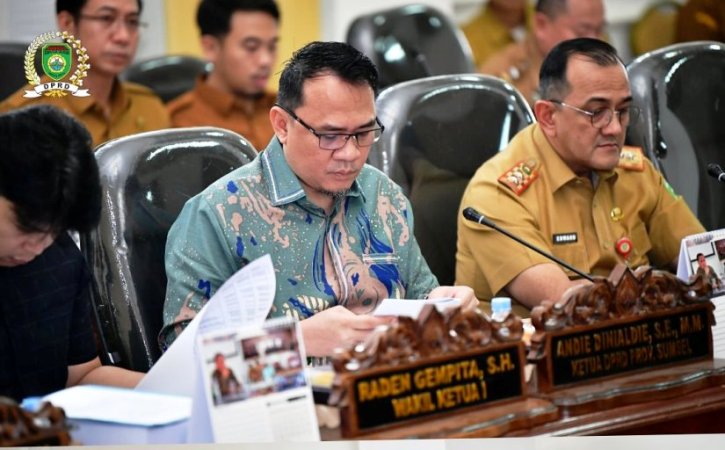 Badan Anggaran (Banggar) Dewan Perwakilan Rakyat Daerah (DPRD) Provinsi Sumatera Selatan (Sumsel) menggelar rapat bersama Tim Anggaran Pemerintah Daerah (TAPD) dan Inspektorat, pada hari Selasa, tanggal 12 Agustus 2025.