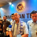 Direktur Wilayah I Bidang Penyediaan dan Penyaluran BGN, Wahyu Widistyanta, memberikan keterangan kepada wartawan, terkait pelaksanaan Bimbingan Teknis (Bimtek) Penjamah Makanan Wilayah I yang digelar di Hotel Excelton Palembang, pada hari Sabtu, tanggal 15 November 2025