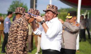 H. Herman Deru menjadi Inspektur Upacara Pembukaan Retret Pemuda Laskar Pandu Satria Jilid II Tahun 2025 yang digelar di Bumi Perkemahan Pramuka Palembang (Kamis, 6/11/2025). H. Herman Deru menjadi Inspektur Upacara Pembukaan Retret Pemuda Laskar Pandu Satria Jilid II Tahun 2025 yang digelar di Bumi Perkemahan Pramuka Palembang (Kamis, 6/11/2025).