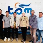 Pengurus DPD Pro JurnalisMedia Siber Provinsi Sumatera Selatan foto bersama Sekretaris PT Tirta Sriwijaya Maju dan jajaran, setelah audiensi pada hari Jum'at, tanggal 14 November 2025, di Palembang. (foto : DPD PJS Sumsel/PT TSM)