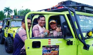 Bupati Musi Banyuasin H. M. Toha Tohet, S.H didampingi Wakil Bupati Musi Banyuasin Kyai Abdur Rohman Husen, membuka acara Muba Adventure Offroad 2025 yang diselenggarakan oleh Kodim 0401/Musi Banyuasin dalam rangka memperingati HUT TNI ke-80, Sabtu (13/12/2025) di Halaman Pendopoan Griya Bumi Serasan Sekate.