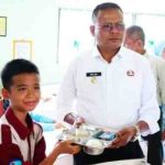 Wali Kota Prabumulih, Bapak H. Arlan melakukan peninjauan langsung terhadap program Makan Bergizi Gratis (MBG) yang dilaksanakan di SD Negeri 1 dan SMP Negeri 2 Prabumulih pada hari Jumat pagi.