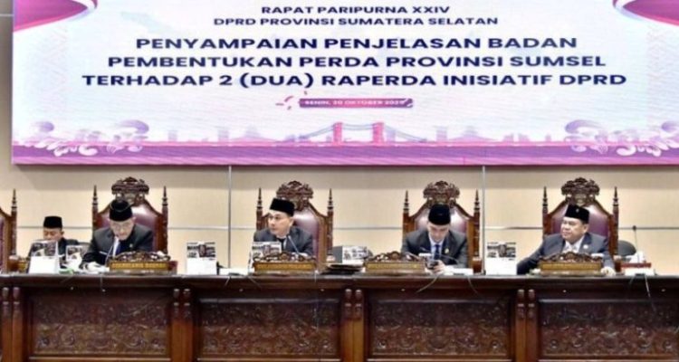 Dewan Perwakilan Rakyat Daerah (DPRD) Provinsi Sumatera Selatan (Sumsel) menggelar Rapat Paripurna ke-24 dengan agenda penyampaian penjelasan terhadap dua Rancangan Peraturan Daerah (Raperda) Inisiatif DPRD Sumsel.