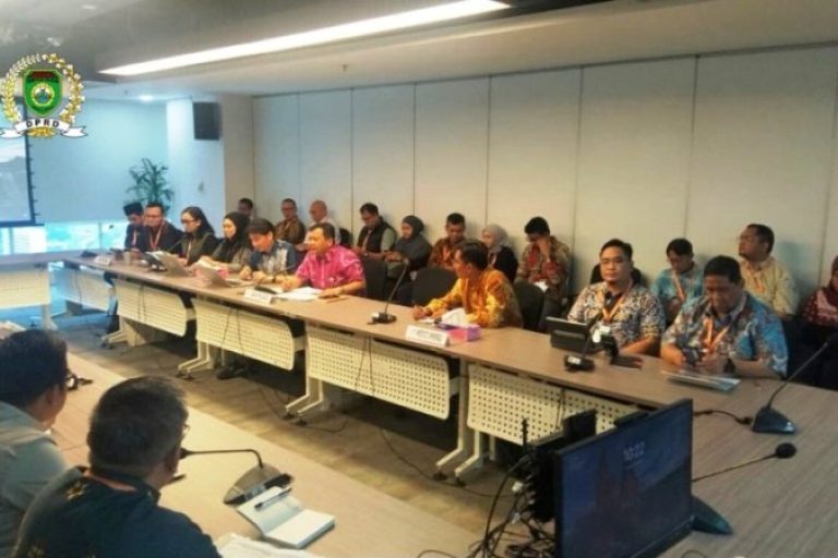 Anggota Komisi III DPRD Sumsel melakukan kunjungan kerja intensif ke Satuan Kerja Khusus Pelaksana Kegiatan Usaha Hulu Minyak dan Gas Bumi (SKK MIGAS), pada hari Sabtu, tanggal 4 Oktober 2025.