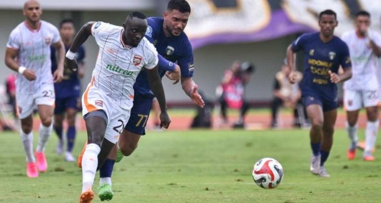 Bertanding di Stadion Indomilk Arena, Tangerang, Jumat (9/1) sore, tim berjuluk Pesut Etam tampil di bawah performa terbaiknya.