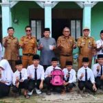 Bantuan Bupati disalurkan kepada santri Pondok Pesantren Modern Al-Razi yang berlokasi di Desa Sedupi, Kecamatan Tanah Abang, Selasa (13/1/2026).
