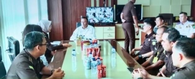 Pemerintah Kota Prabumulih menerima kunjungan silaturahmi Kepala Kejaksaan Negeri Prabumulih di Ruang Kerja Wali Kota Prabumulih