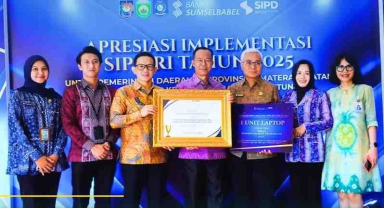 Bank Sumsel Babel memberikan apresiasi kepada Pemerintah Kota Prabumulih atas keberhasilannya dalam mengimplementasikan SIPD RI secara 100 persen di seluruh lingkup Pemerintah Kota Prabumulih.