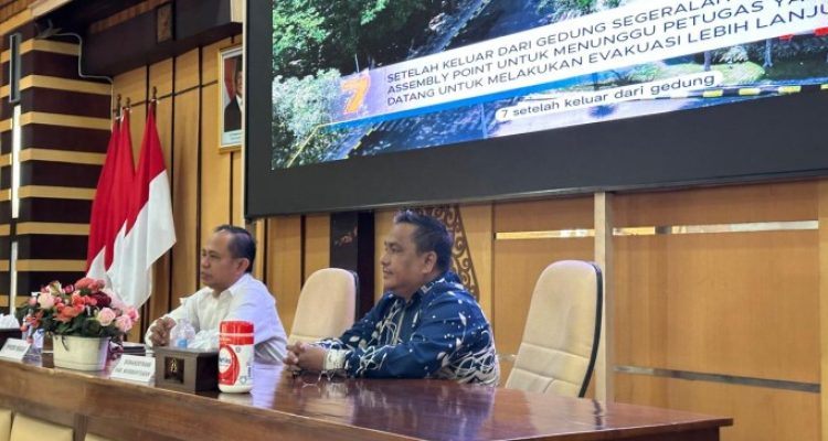 Pemerintah Kabupaten Musi Banyuasin melalui Dinas Tenaga Kerja dan Transmigrasi (Disnakertrans) secara resmi memulai program Pelatihan Berbasis Kompetensi sektor Minyak dan Gas Bumi (Migas) gelombang pertama tahun 2026.