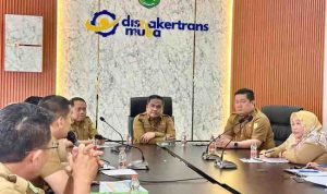permohonan bantuan pemasaran lowongan kerja yang diajukan oleh PT Jafa Indo Corpora kepada Disnakertrans Muba pada akhir tahun 2025 ungkap Kadisnakertrans Muba Herryandi Sinulingga,AP.Sabtu (24/1) permohonan bantuan pemasaran lowongan kerja yang diajukan oleh PT Jafa Indo Corpora kepada Disnakertrans Muba pada akhir tahun 2025 ungkap Kadisnakertrans Muba Herryandi Sinulingga,AP.Sabtu (24/1)