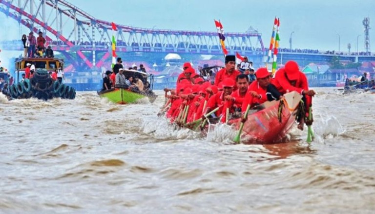 Festival Perahu Bidar Tradisional dari Kota Palembang, Provinsi Sumatera Selatan, masuk dalam Event Unggulan Nasional Kementerian Pariwisata Tahun 2026. (foto : kemenpar.go.id)