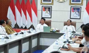 Rapat percepatan pembangunan Jalan Khusus Angkutan Batubara yang melintasi Kabupaten Lahat, Kabupaten Muara Enim, dan Kabupaten Penukal Abab Lematang Ilir (PALI). Rapat berlangsung di Ruang Rapat Bina Praja, Senin (9/1/2026). Rapat percepatan pembangunan Jalan Khusus Angkutan Batubara yang melintasi Kabupaten Lahat, Kabupaten Muara Enim, dan Kabupaten Penukal Abab Lematang Ilir (PALI). Rapat berlangsung di Ruang Rapat Bina Praja, Senin (9/1/2026).