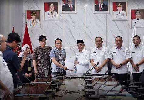 Wakil Bupati Ogan Ilir Provinsi Sumatera Selatan, H. Ardani didampingi Pj. Sekretaris Daerah, Asisten Bidang Perekonomian dan Pembangunan, serta Kepala OPD terkait, memimpin rapat pelaksanaan uji petik pemeriksaan Laporan Keuangan Bendahara Umum Negara (LKBUN) oleh Badan Pemeriksa Keuangan Republik Indonesia (BPK RI).