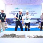 H. Herman Deru, melaksanakan groundbreaking pembangunan underpass jalan khusus angkutan batubara milik PT. Musi Mitra Jaya di Desa Kali Berau, Bayung Lencir Kabupaten Musi Banyuasin, Rabu (25/2/2026).