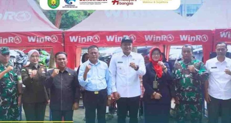 Wali Kota Prabumulih, H. Arlan bersama Wakil Wali Kota Prabumulih Franky Nasril, S.Kom.,MM menghadiri sekaligus membuka Pasar Bedug (Kuliner) Ramadhan 1447 H di Kota Prabumulih Provinsi Sumatera Selatan