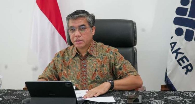 Menteri Ketenagakerjaan Republik Indonesia, Yassierli, saat memberikan sambutan secara virtual dalam Rapat Kerja Nasional (Rakernas) Perhimpunan Spesialis Kedokteran Okupasi Indonesia (PERDOKI), pada hari Sabtu, tanggal 31 Januari 2026. (foto : Humas Kemenaker)