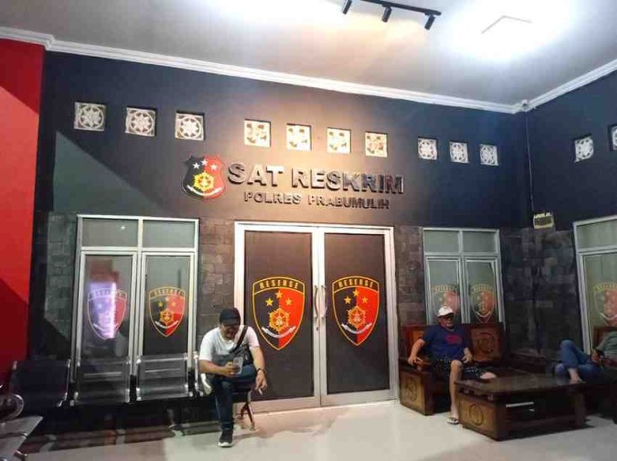 Insiden dugaan pengeroyokan mencuat ke publik setelah terjadi perselisihan yang bermula dari kecelakaan lalu lintas di kawasan Simpang Tiga Bakaran, Kota Prabumulih, Senin, 2 Maret 2026, sekitar pukul 20.25 WIB. (Foto : Antono)