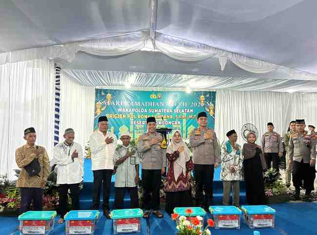 Selasa (03/03/2026) Wakil Kepala Kepolisian Daerah Sumatera Selatan (Wakapolda Sumsel), Brigjen Pol Rony Santana, S.I.K., M.T.C.P, melaksanakan kunjungan kerja ke Kota Prabumulih dalam rangka Safari Ramadhan Pemerintah Kota Prabumulih Tahun 1447 H / 2026 M.