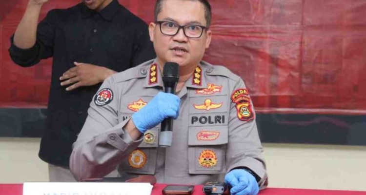 Polda Sumatera Selatan memperkuat pengamanan arus mudik nasional melalui penanganan cepat kemacetan di Jalan Lintas Timur (Jalintim) Palembang–Jambi, jalur vital penghubung Sumatera.