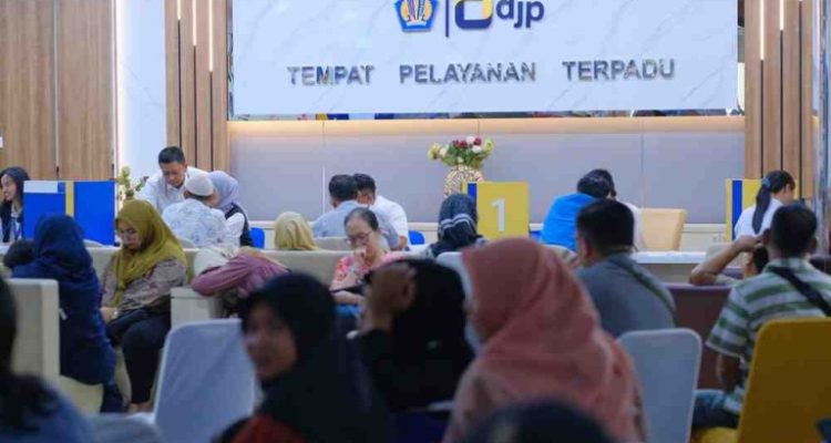 Berdasarkan Keputusan Direktur Jenderal Pajak Nomor 55 Tahun 2026, terhadap SPT Tahunan yang disampaikan setelah batas waktu 31 Maret 2026 hingga tanggal 30 April 2026, tidak akan diterbitkan sanksi administrasi berupa denda keterlambatan.