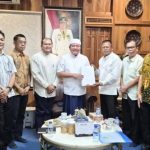 Wali Kota Prabumulih H. Arlan melaksanakan audiensi dengan Gubernur Sumatera Selatan terkait usulan Bantuan Keuangan Bersifat Khusus (BKBK) bagi Pemerintah Kota Prabumulih.