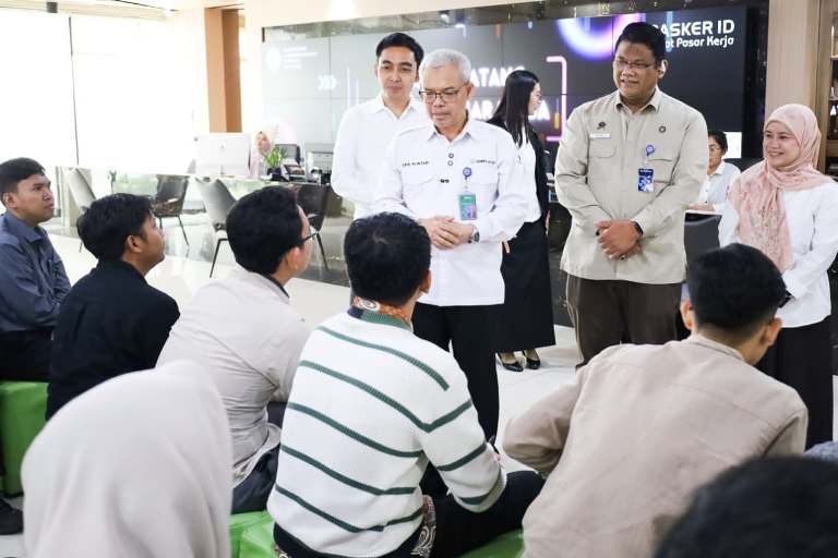 Sekretaris Jenderal Kemnaker Republik Indonesia, Cris Kuntadi, menghadiri kegiatan walk in interview yang digelar di Gedung Pusat Pasar Kerja, Jakarta, hari Rabu, tanggal 4 Maret 2026. (MUSINEWS.ID/HAIRUDIN)