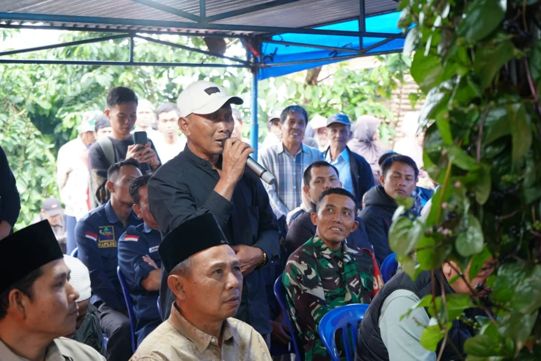 Warga Talang Banan, Kelurahan Burung Dinang, Kecamatan Dempo Utara, Kota Pagar Alam, menggelar tasyakuran sebagai bentuk rasa syukur setelah jalan penghubung di kawasan tersebut akhirnya diperbaiki dan diaspal oleh pemerintah daerah. (MUSINEWS.ID/HAIRUDIN)