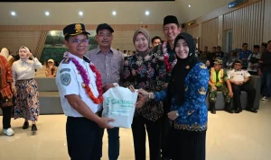 Wali Kota Pagar Alam, Ludi Oliansyah, dan Bupati Kabupaten Lahat, Bursah Zarnubi, pada saat pendaratan perdana pesawat ATR 72-600 milik Citilink di Bandara Atung Bungsu, pada hari Selasa, tanggal 17 Maret 2026. (MUSINEWS.ID/HAIRUDIN0